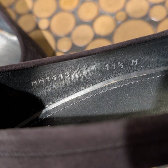 Stuart Weitzman Peep Toe Suede Pumps Never Worn 11.5 Medium - Picture 3 of 6